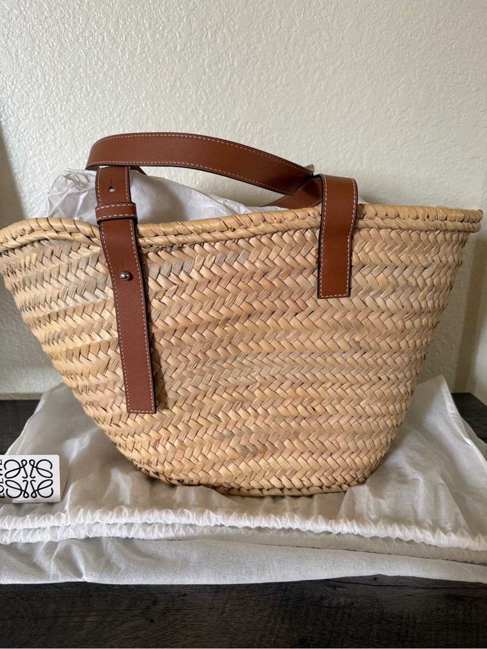 Loewe Natural Straw Tote with Brown Leather Trim and Logo Patch - Picture 2 of 9